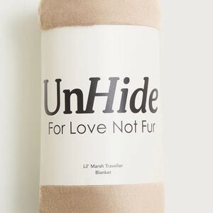 New in package Unhide Blanket